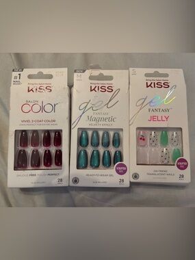 KISS Press-On Nail Trio – Burgundy, Teal, and Mint Jelly Accent Sets